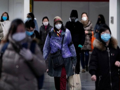 us evacuates from japan virus ship as china death toll tops 1 700 us evacuates from japan virus ship as china death toll tops 1 700