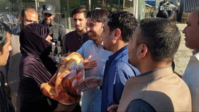 after finding support in k p ailing afghan girl reunites with family after finding support in k p ailing afghan girl reunites with family