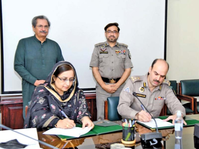 nhmp headquarters dig asghar ali yousafzai and fde director general zia batool sign the mou for teaching traffic rules to students photo express nhmp headquarters dig asghar ali yousafzai and fde director general zia batool sign the mou for teaching traffic rules to students photo express