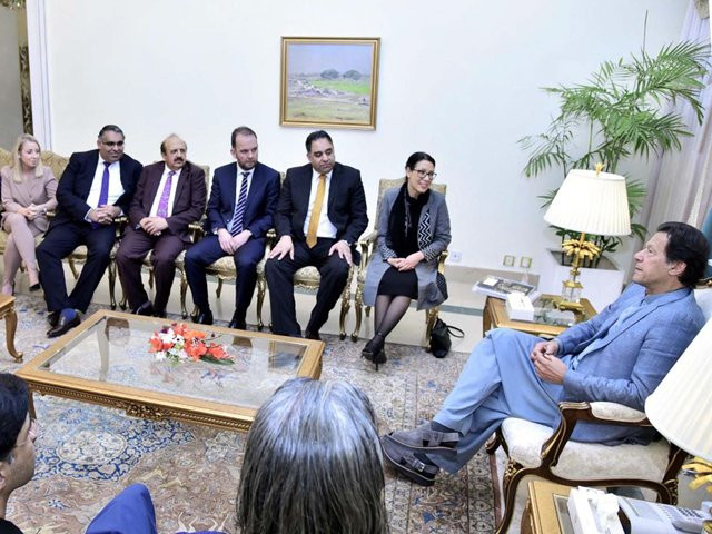 imran khan meets cross party delegation of uk lawmakers led by mp debbie abrahams photo ppi imran khan meets cross party delegation of uk lawmakers led by mp debbie abrahams photo ppi