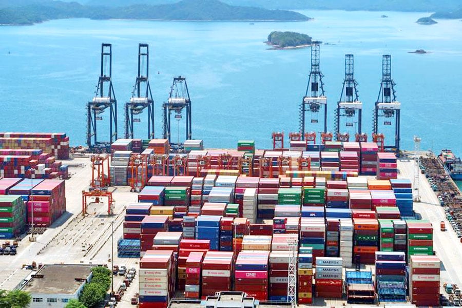pbc said authorities should allow exporters to acquire tangible and intangible assets abroad for accelerating the growth of exports photo reuters