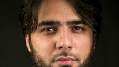 against all odds kashmir journalist wins afp s kate webb prize