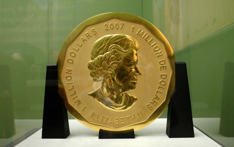 big maple leaf minted in 2007 with a portrait of queen elizabeth ii is considered the world s second largest gold coin photo afp