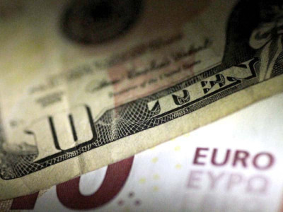 pakistan borrows 2 5b via eurobonds