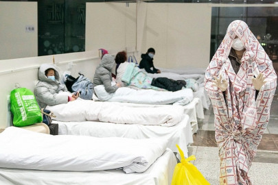 emergency room shops closed in italian town on coronavirus lockdown emergency room shops closed in italian town on coronavirus lockdown