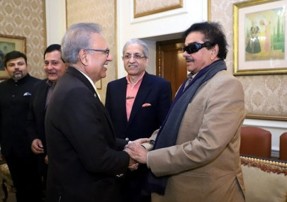 shatrughan sinha meets president alvi in lahore shatrughan sinha meets president alvi in lahore