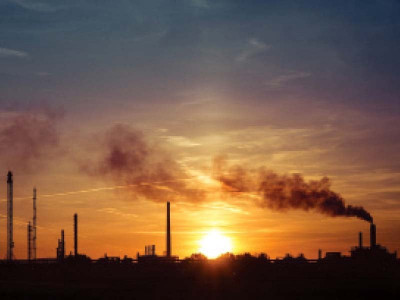 private sector avoids taking risks