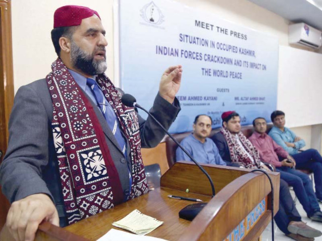 senior hurriyat leader altaf hussain bhatt speaks at the karachi press club saying that pakistan s government should play a more prominent role for the kashmiri cause photo ppi senior hurriyat leader altaf hussain bhatt speaks at the karachi press club saying that pakistan s government should play a more prominent role for the kashmiri cause photo ppi