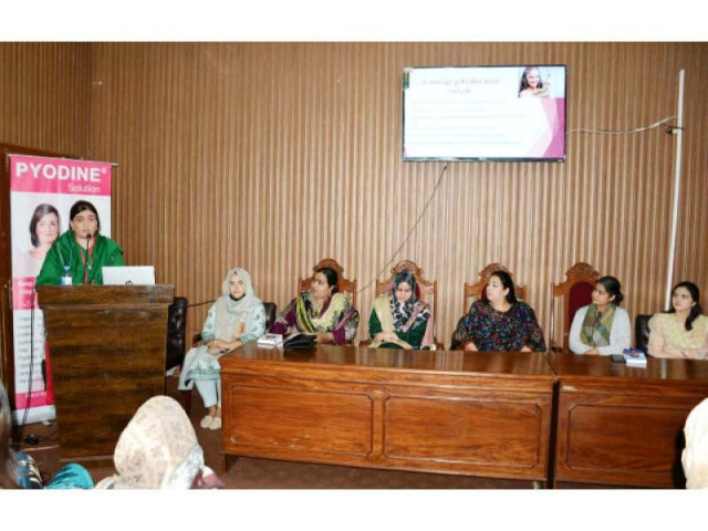 dr aasma qayyum addresses the seminar held at punjab university photo express dr aasma qayyum addresses the seminar held at punjab university photo express