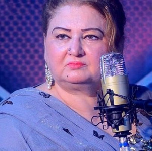 queen of pashto music qazalbash dies at 62 queen of pashto music qazalbash dies at 62