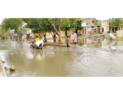gujjar nullah overflows as showers continue