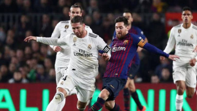 barca and madrid seek boost in crisis clasico between giants in decline