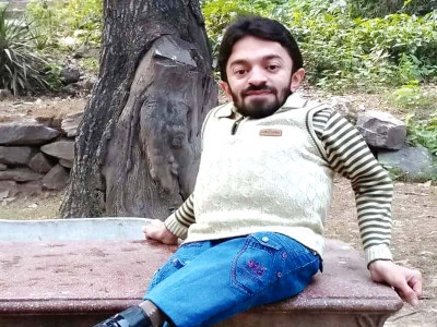 a show of courage through singing