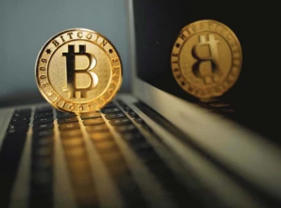 bitcoin strikes record high above 69 000
