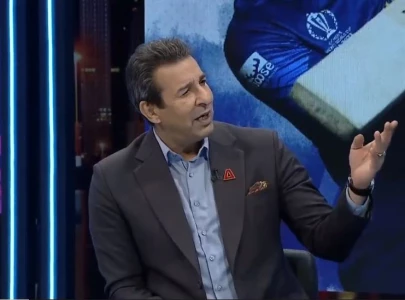 watch wasim akram mimics rappers of today taking a dig at modern music