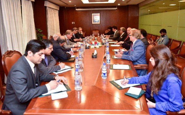 fm qureshi stresses need to brief international community on indian atrocities in iok photo express