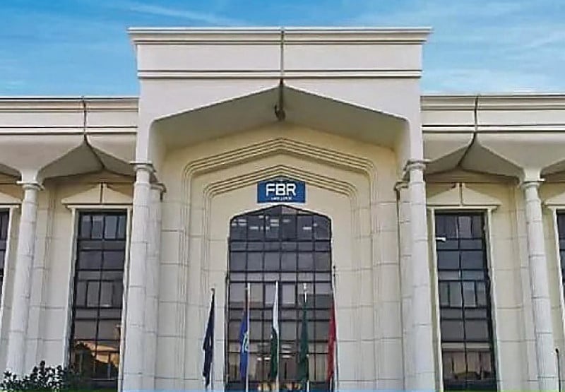Cabinet, ECP at odds over FBR overhaul