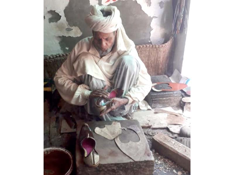 handmade footwear khusas still define luxury for the wealthy