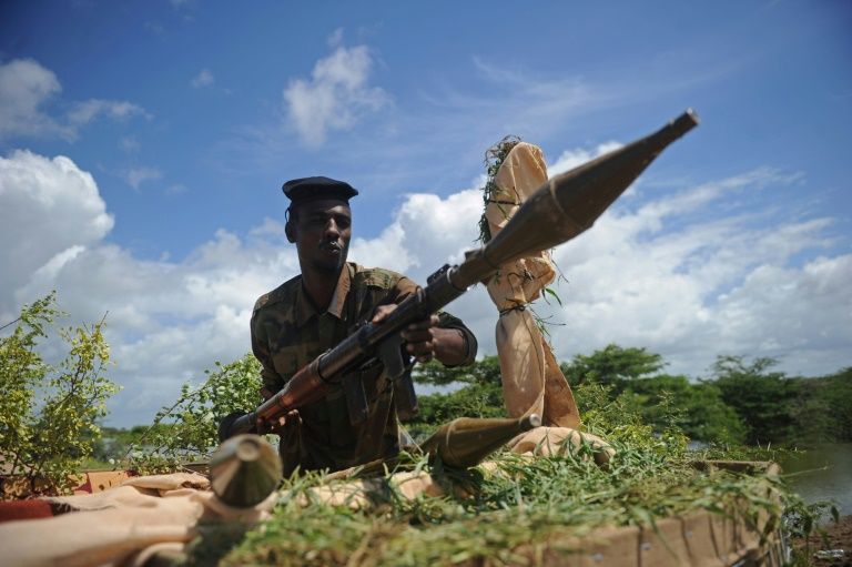 a somali soldier on guard at the sanguuni military base where a us special operations soldier was killed in a mortar attack in june 2018 photo afp