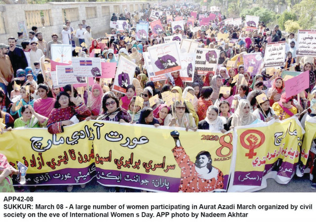 women raise their voices for their rights in sukkur photo app women raise their voices for their rights in sukkur photo app