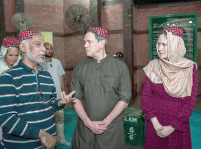 us welcomes 300 multan students us welcomes 300 multan students