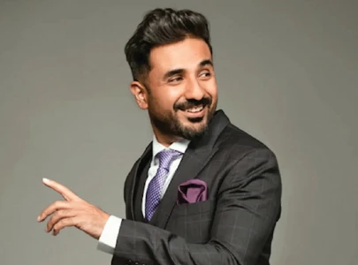 vir das becomes first indian to host emmys