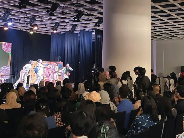 indonesian troupe debuts deaf musical indonesian troupe debuts deaf musical