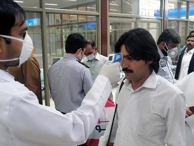 karachi gets 12 000 coronavirus diagnosis kits from china