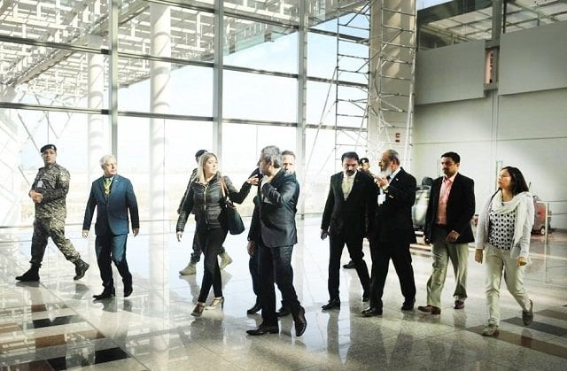 six member crew arrives on pia s request to start non stop flights to the us photo express six member crew arrives on pia s request to start non stop flights to the us photo express