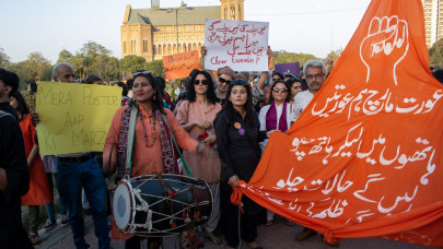 aurat march organisers demand probe into rally attack