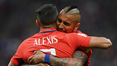 chile to quarantine returning football stars alexis sanchez and arturo vidal chile to quarantine returning football stars alexis sanchez and arturo vidal