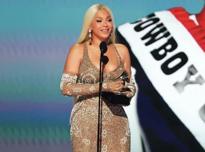 beyonc nabs best album at grammys beyonc nabs best album at grammys