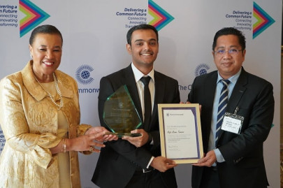 pakistani social entrepreneur wins commonwealth youth award