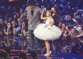 grande gaga and carpenter rule vmas grande gaga and carpenter rule vmas