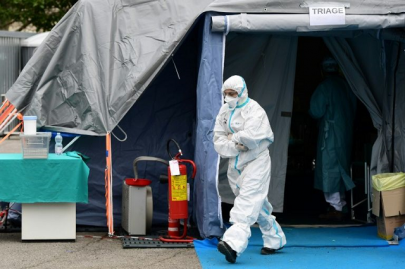 italy s health workers on edge of exhaustion in virus fight italy s health workers on edge of exhaustion in virus fight