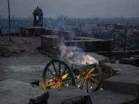golra cannons keep ramazan tradition alive