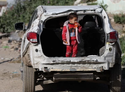 israeli soldiers torture baby in gaza to force father s confession report