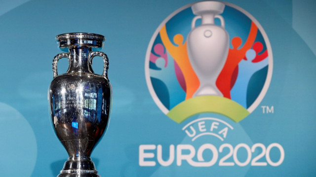 all of europe 039 s leading domestic leagues ground to a halt last week with football confronting its biggest issue in modern times photo afp all of europe 039 s leading domestic leagues ground to a halt last week with football confronting its biggest issue in modern times photo afp