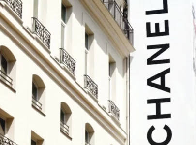 chanel returns to growth as blazy s designs attract shoppers chanel returns to growth as blazy s designs attract shoppers