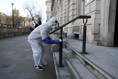 new coronavirus can survive on some surfaces for days study new coronavirus can survive on some surfaces for days study