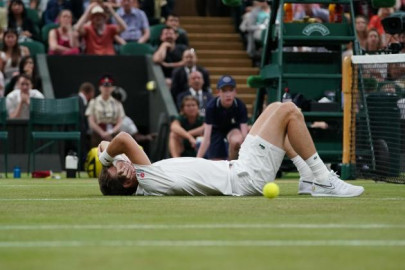 wimbledon still planning for play despite virus mayhem wimbledon still planning for play despite virus mayhem