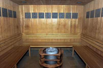 hot air from saunas hair dryers won t prevent or treat covid 19 hot air from saunas hair dryers won t prevent or treat covid 19