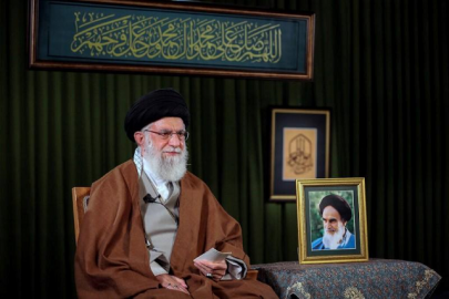 khamenei says us sanctions forced iran to become self sufficient