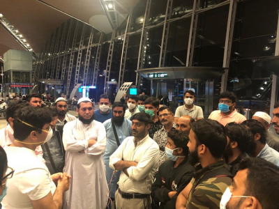 pakistani travellers stranded due to suspension of international flights