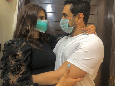 hira mani gets slammed for cuddling up to husband amid covid 19