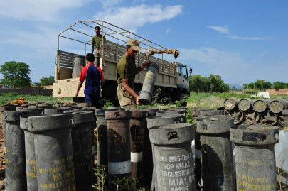 up to 100 000 flee kurram offensive