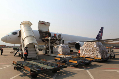 chinese billionaire donates 500 000 surgical masks 50 000 test kits to pakistan chinese billionaire donates 500 000 surgical masks 50 000 test kits to pakistan