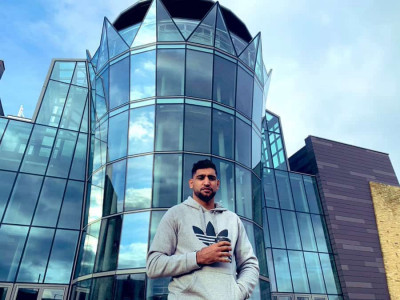 amir khan offers an entire building to facilitate covid19 patients amir khan offers an entire building to facilitate covid19 patients