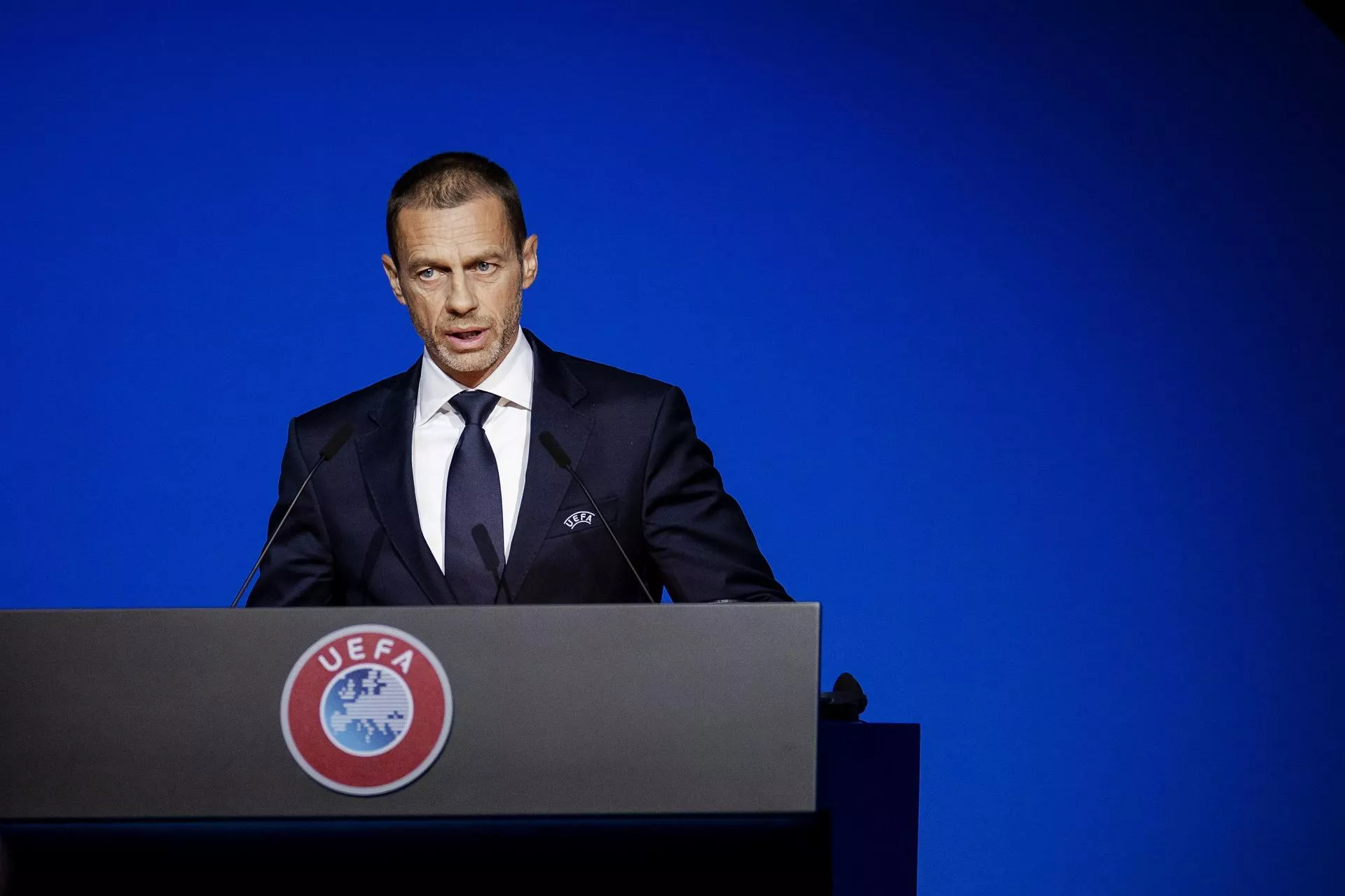 uefa boss aleksander ceferin said that he was holding urgent talks with the continent 039 s biggest leagues to figure out what can be done photo afp uefa boss aleksander ceferin said that he was holding urgent talks with the continent 039 s biggest leagues to figure out what can be done photo afp