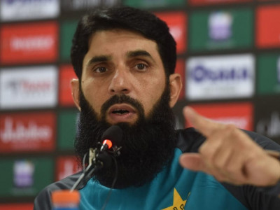misbah unimpressed with sharjeel s fitness full of praise for haider misbah unimpressed with sharjeel s fitness full of praise for haider